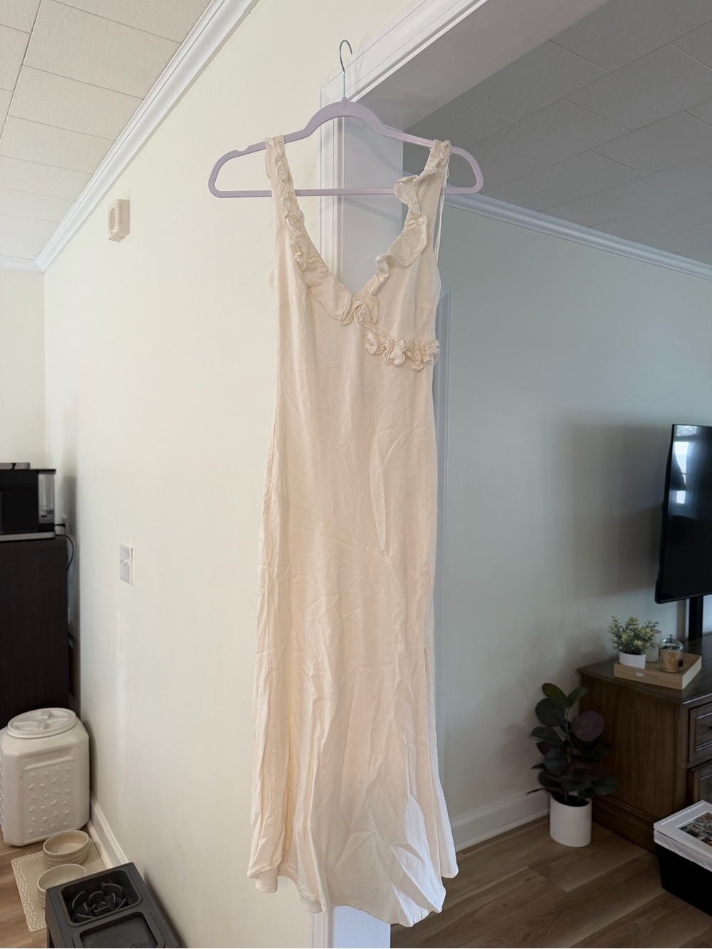 Selfie Leslie Cream Ruffle-Trim Slip Dress